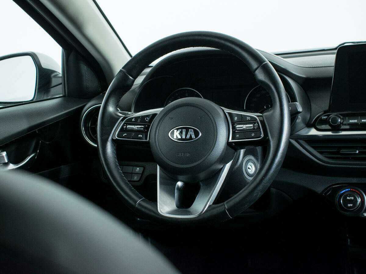 Купить Kia Cerato с пробегом. Фото: #13