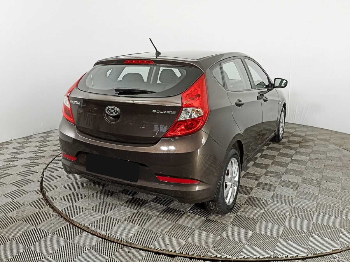 Купить Hyundai Solaris с пробегом. Фото: #4