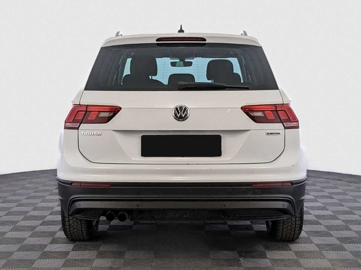 Купить Volkswagen Tiguan с пробегом. Фото: #5