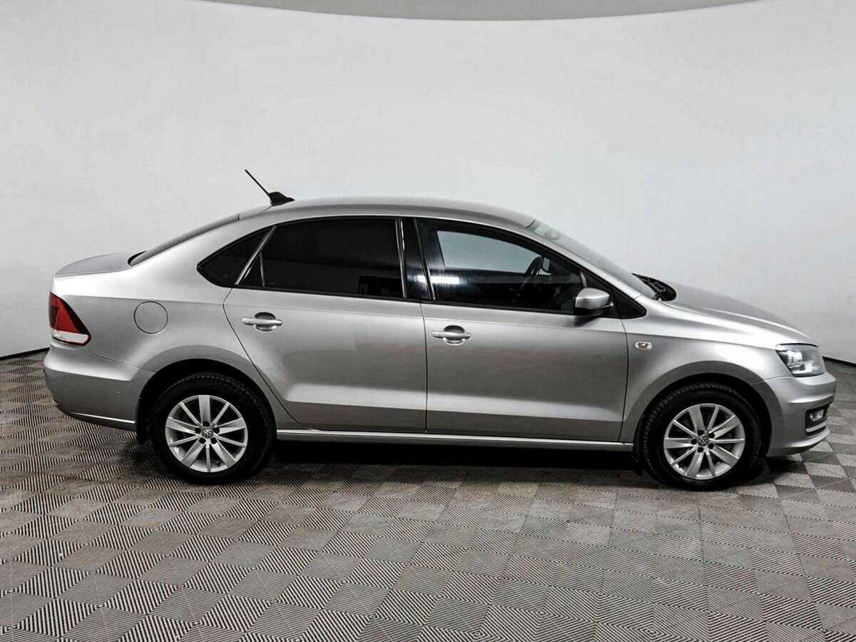 Купить Volkswagen Polo с пробегом. Фото: #3