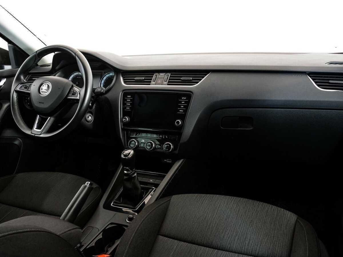 Купить Skoda Octavia с пробегом. Фото: #6