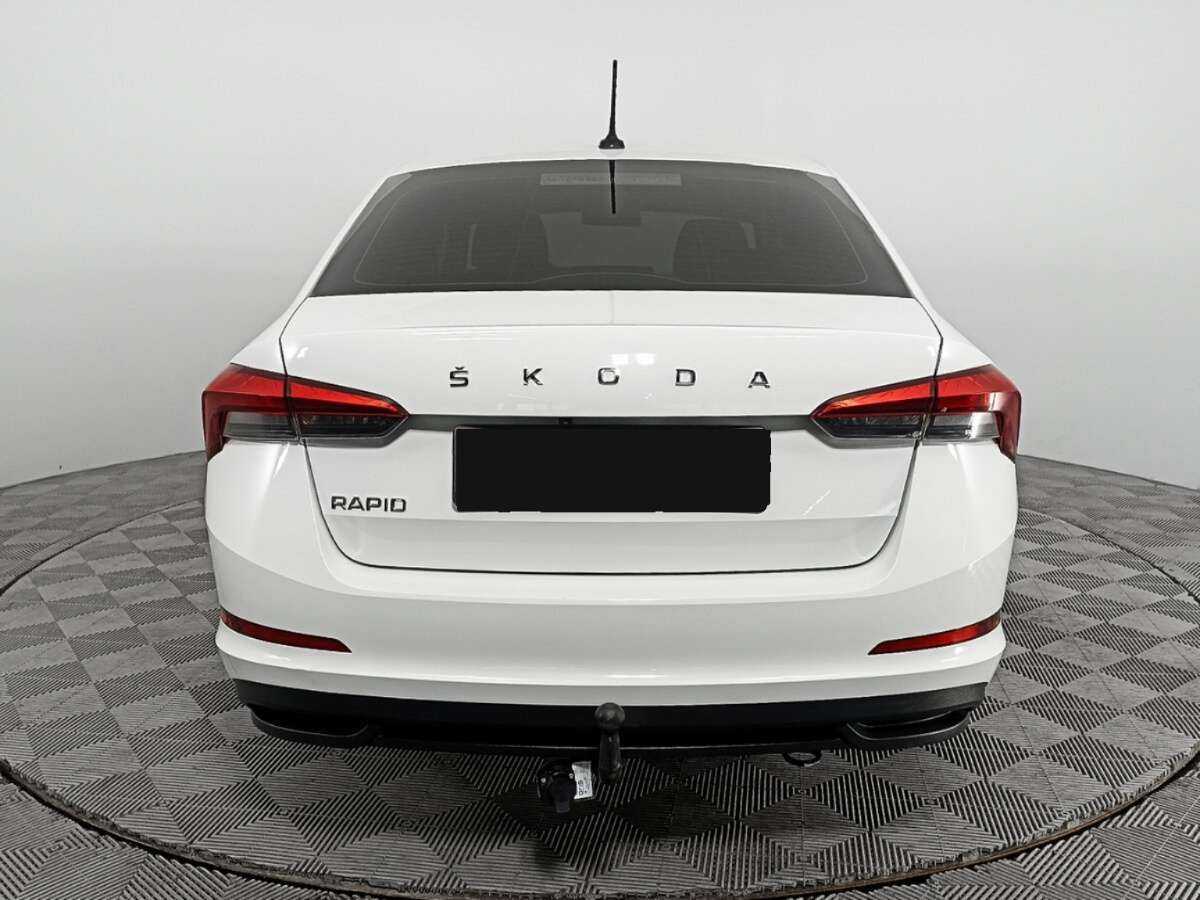Купить Skoda Rapid с пробегом. Фото: #5