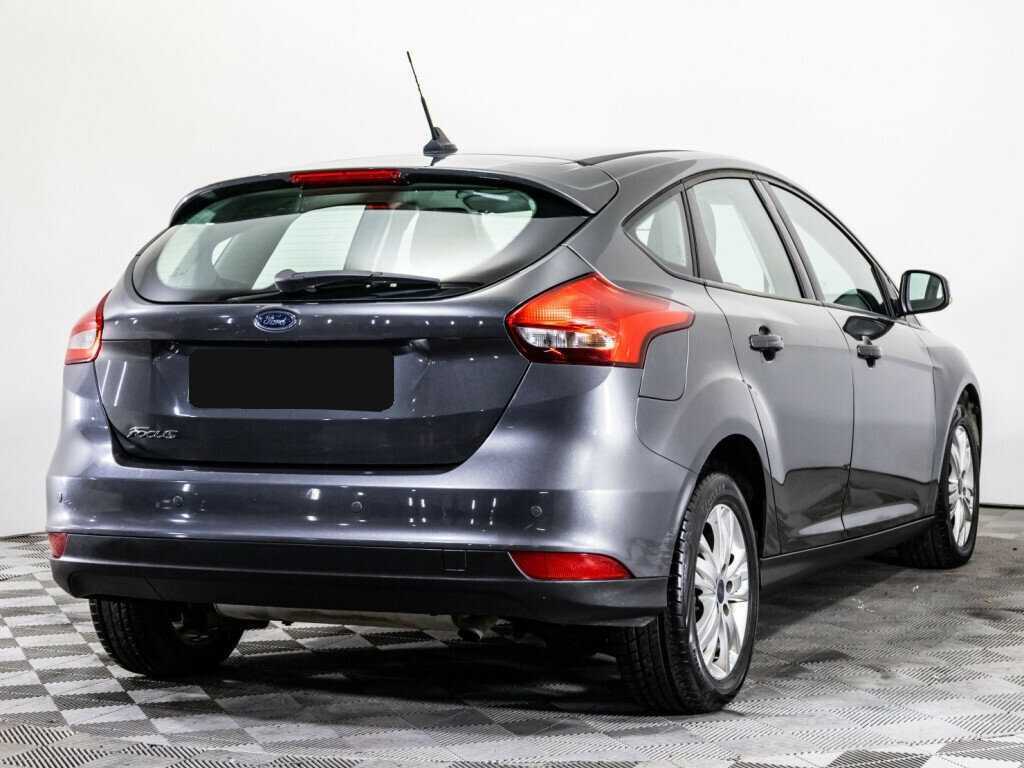 Купить Ford Focus с пробегом. Фото: #3