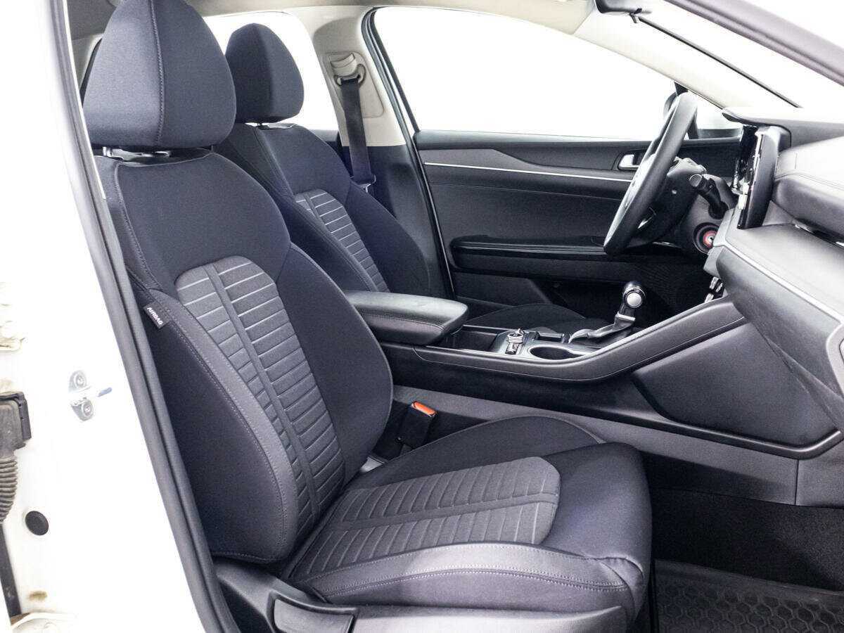 Купить Kia K5 с пробегом. Фото: #22