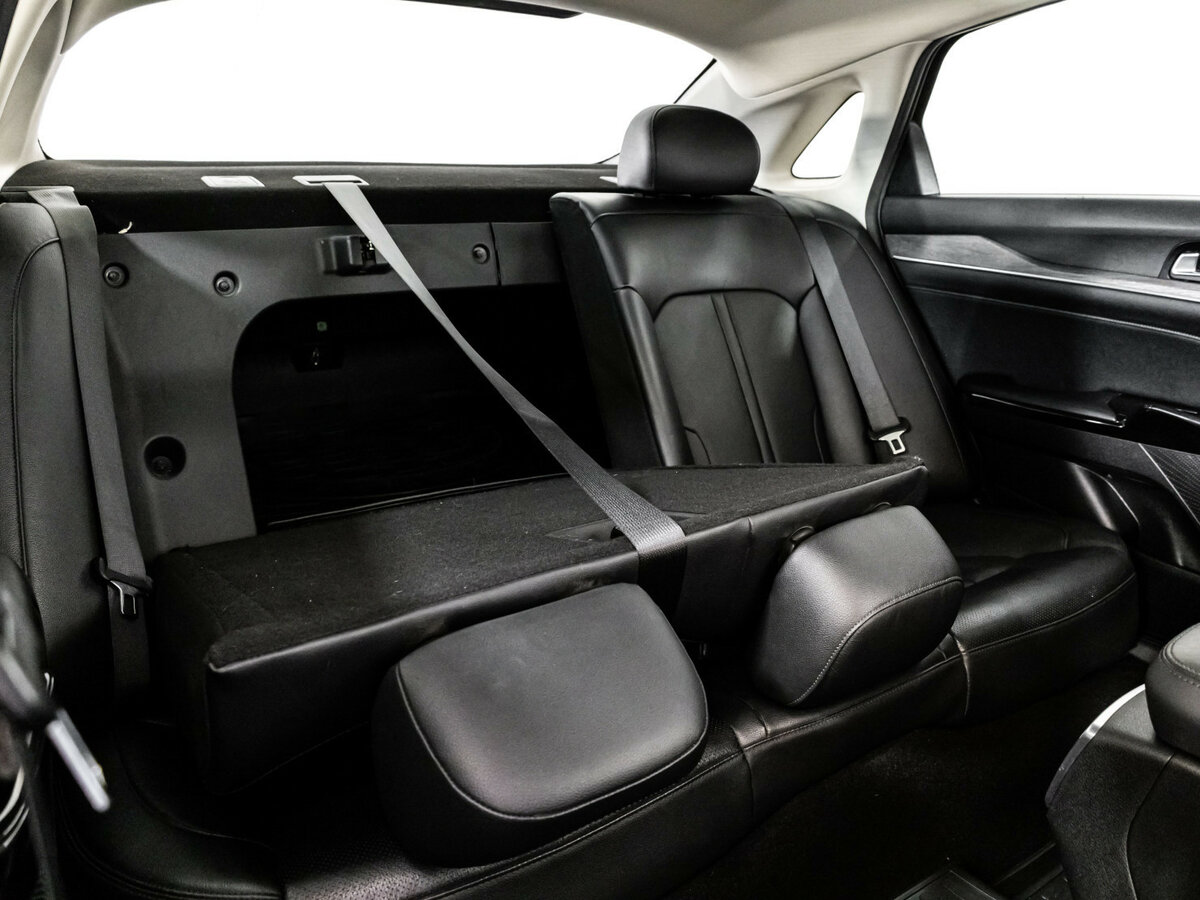 Купить Kia K5 с пробегом. Фото: #19