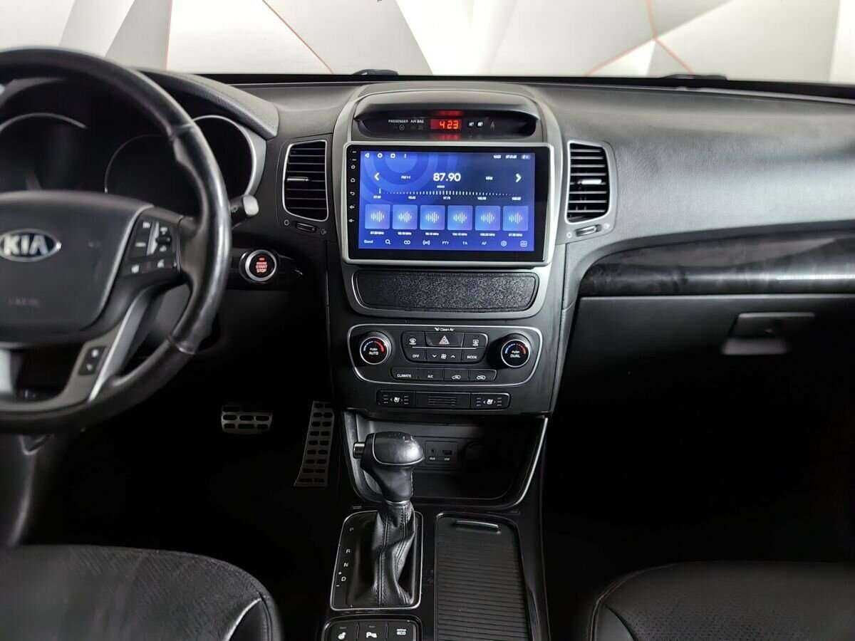 Купить Kia Sorento с пробегом. Фото: #10