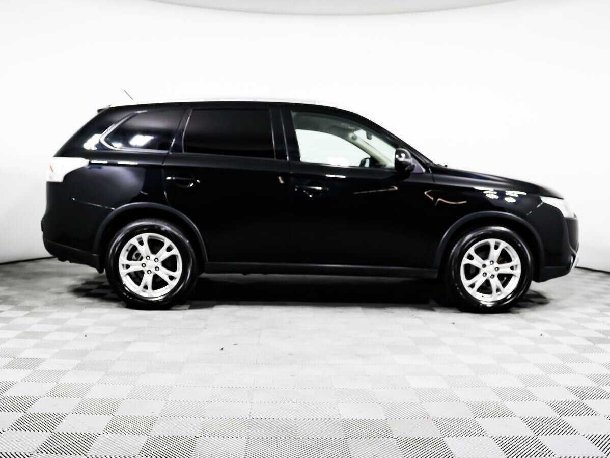 Купить Mitsubishi Outlander с пробегом. Фото: #3