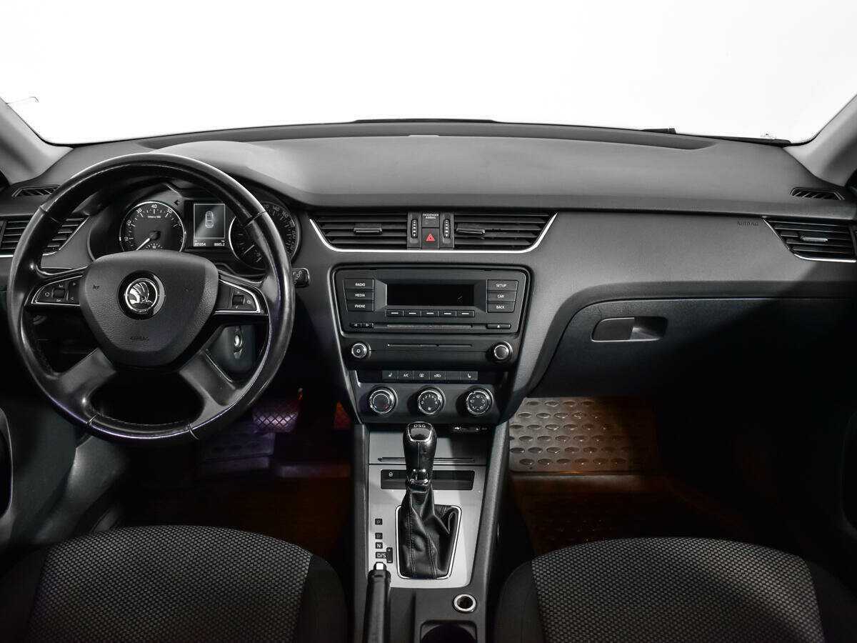 Купить Skoda Octavia с пробегом. Фото: #9