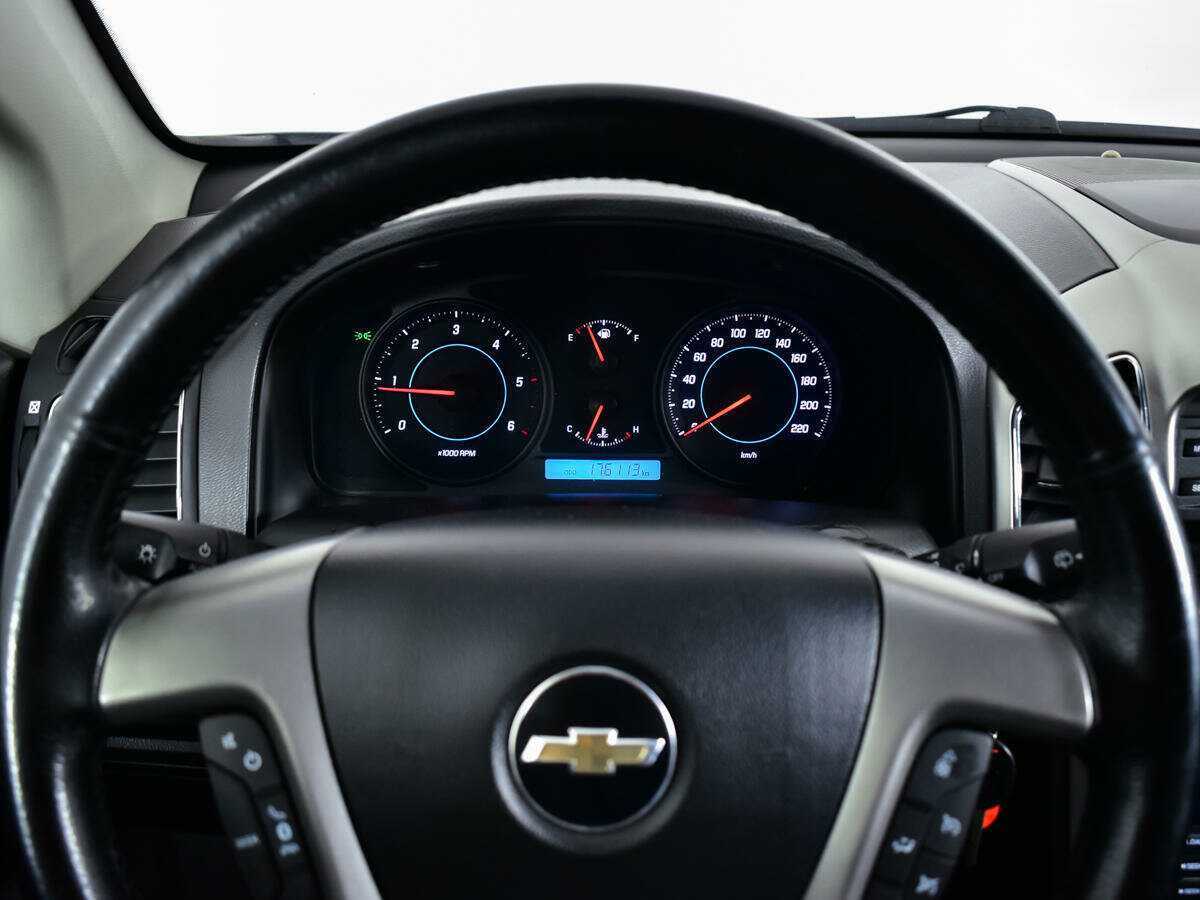 Купить Chevrolet Captiva с пробегом. Фото: #10