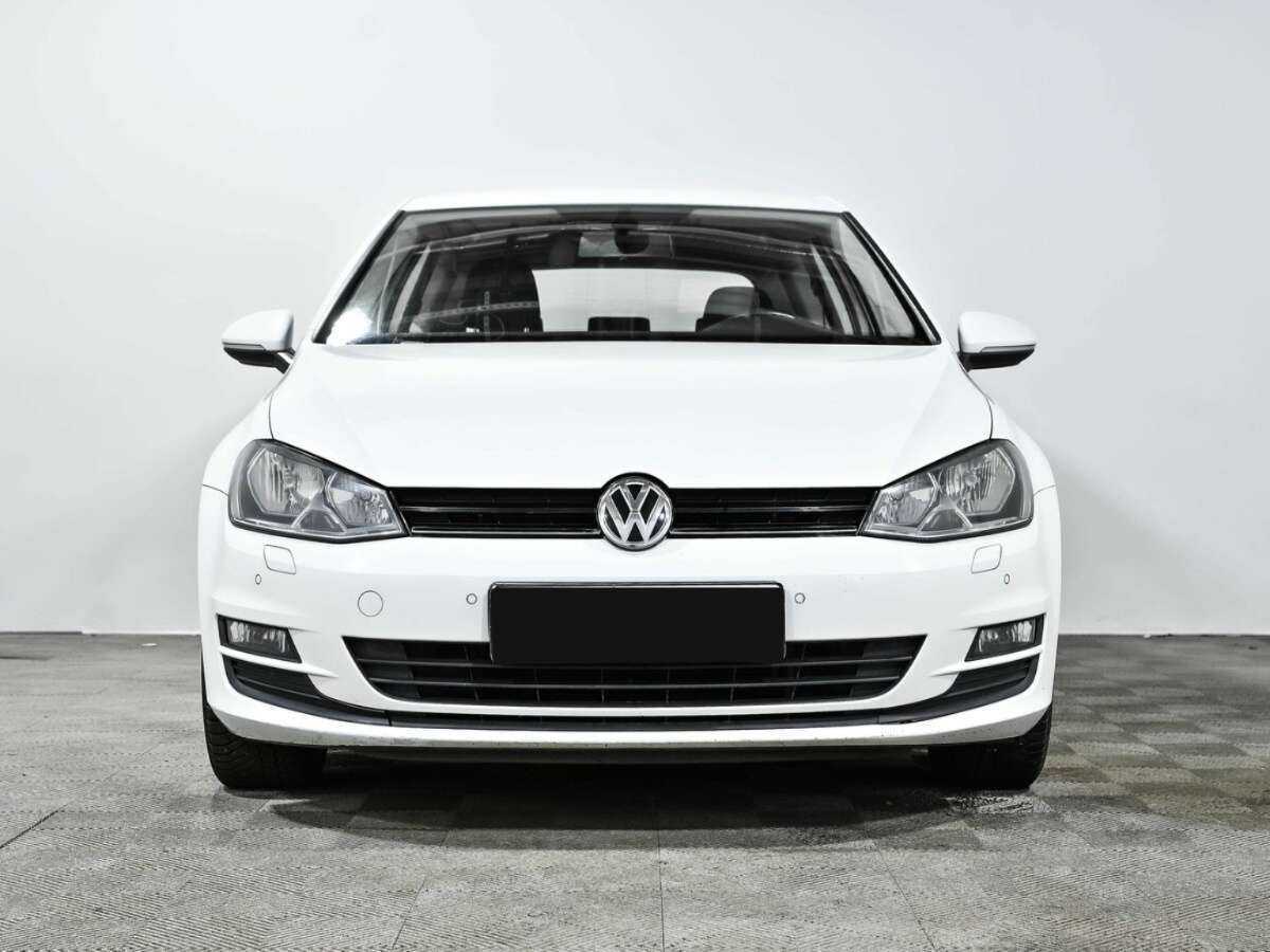Купить Volkswagen Golf с пробегом. Фото: #1