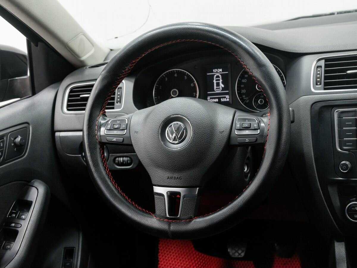 Купить Volkswagen Jetta с пробегом. Фото: #10