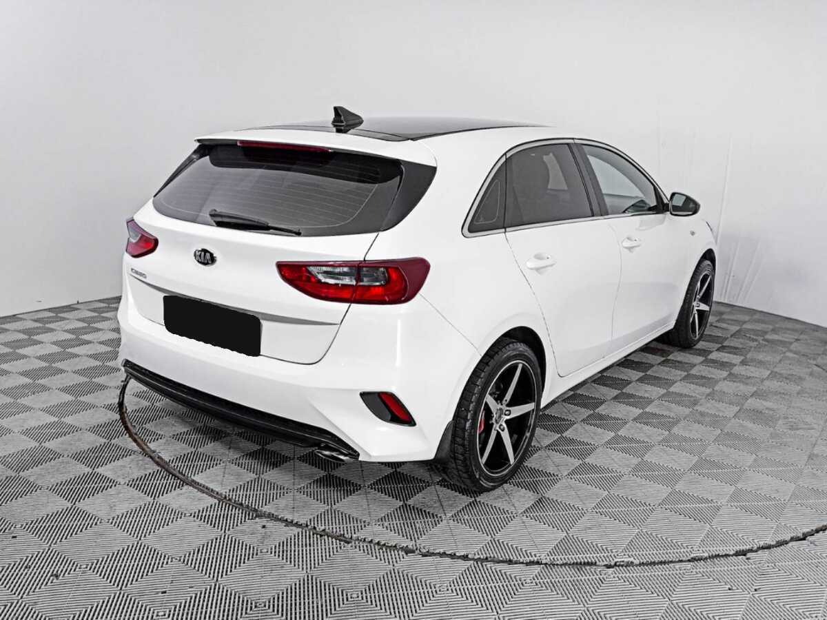 Купить Kia Ceed с пробегом. Фото: #4