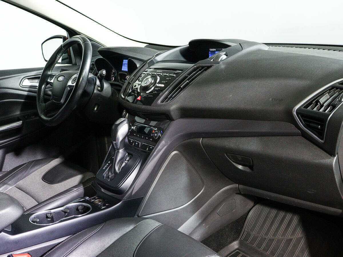 Купить Ford Kuga с пробегом. Фото: #8