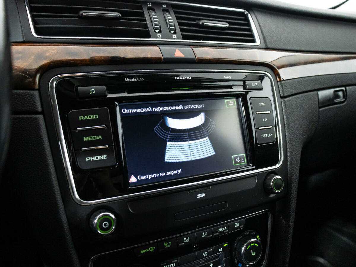 Купить Skoda Superb с пробегом. Фото: #14