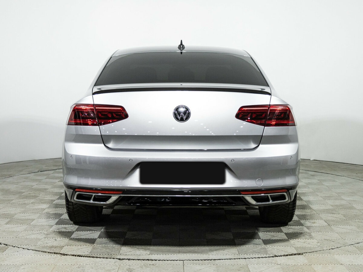 Купить Volkswagen Passat с пробегом. Фото: #5