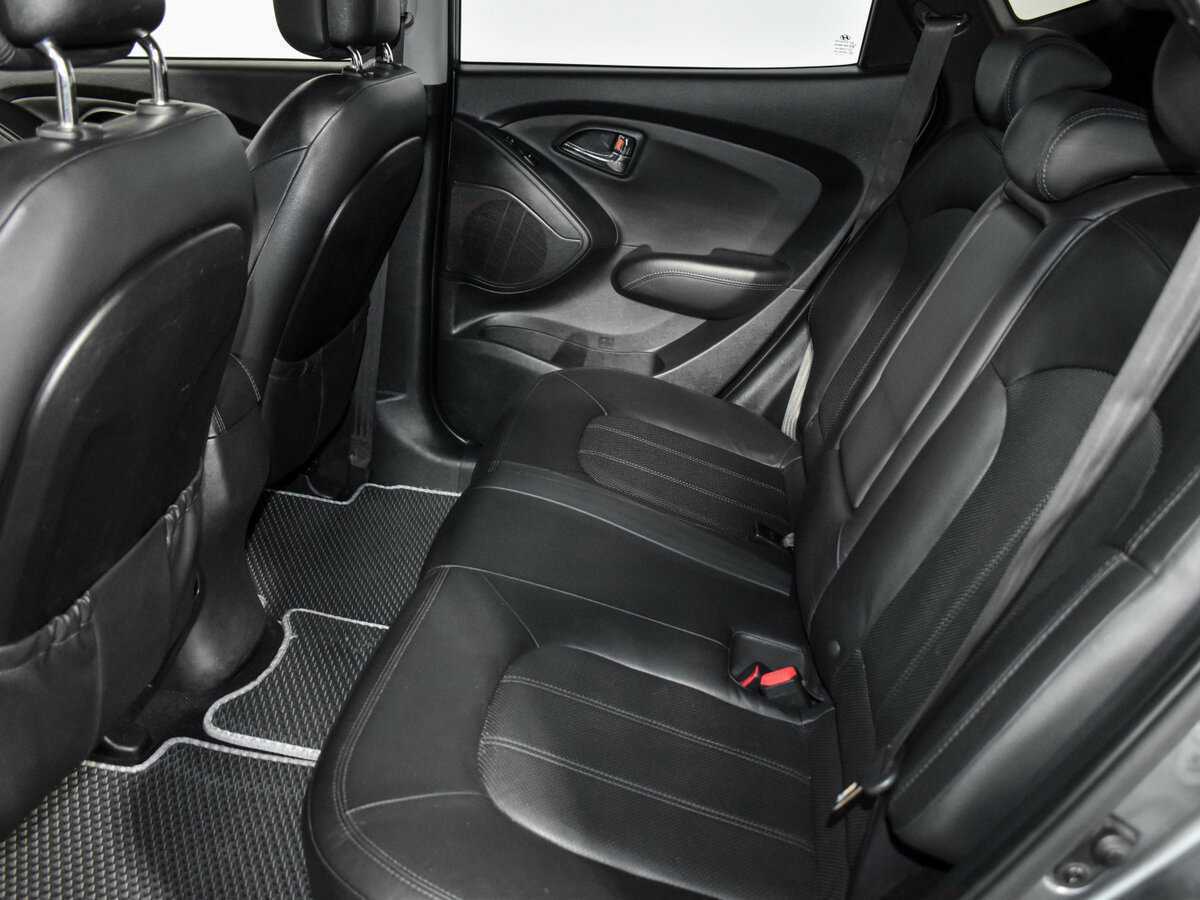Купить Hyundai ix35 с пробегом. Фото: #10