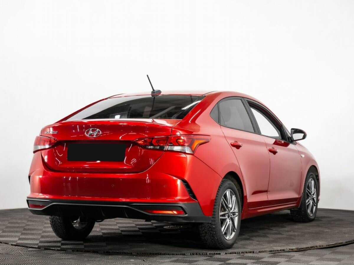 Купить Hyundai Solaris с пробегом. Фото: #2