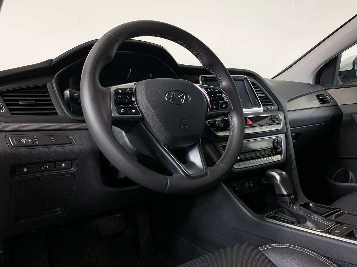 Купить Hyundai Sonata с пробегом. Фото: #8