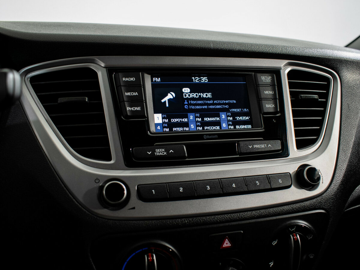 Купить Hyundai Solaris с пробегом. Фото: #10