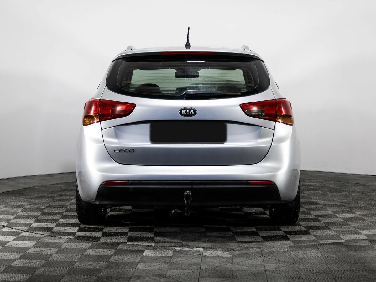 Купить Kia Ceed с пробегом. Фото: #4