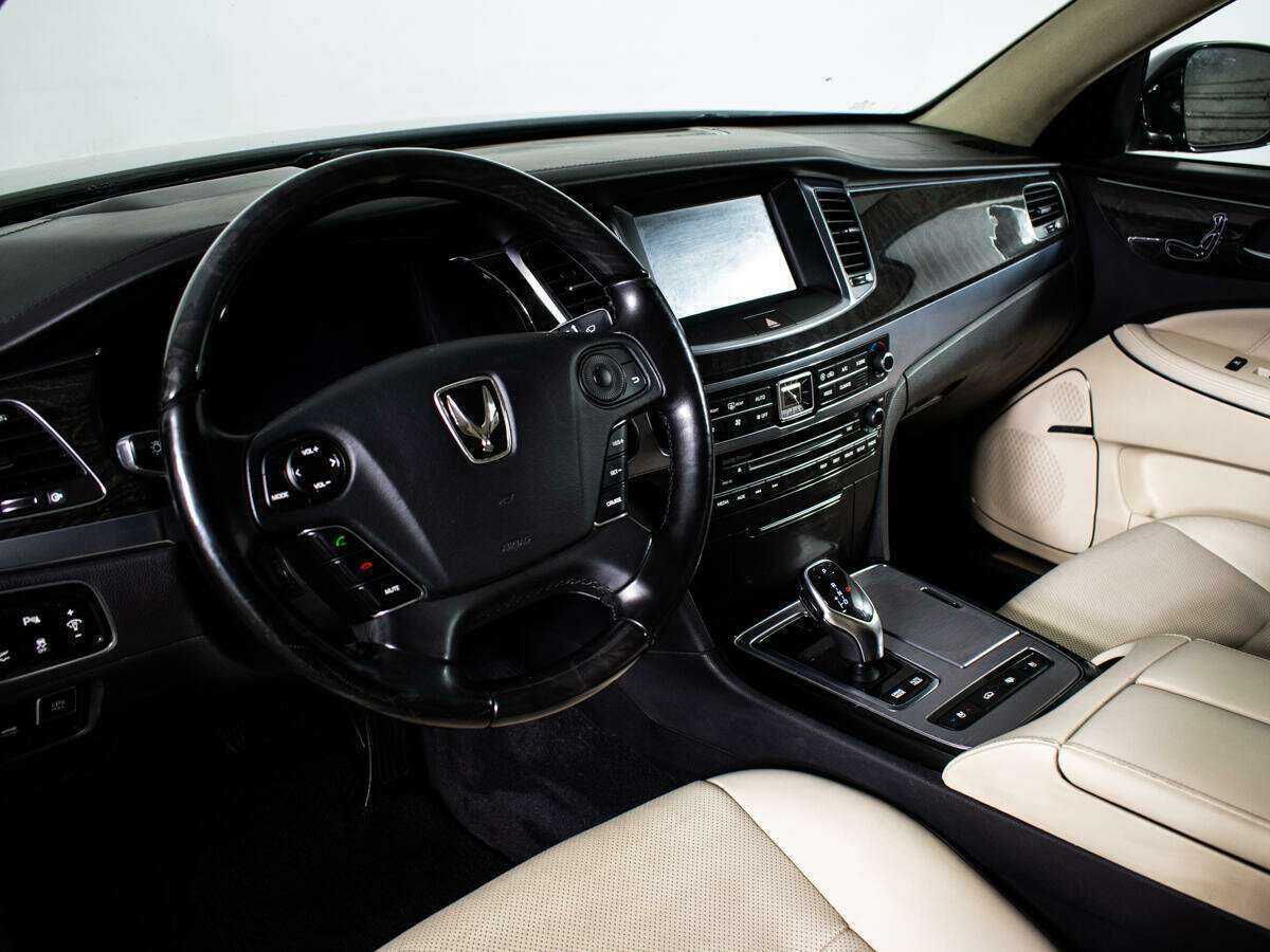 Купить Hyundai Equus с пробегом. Фото: #11