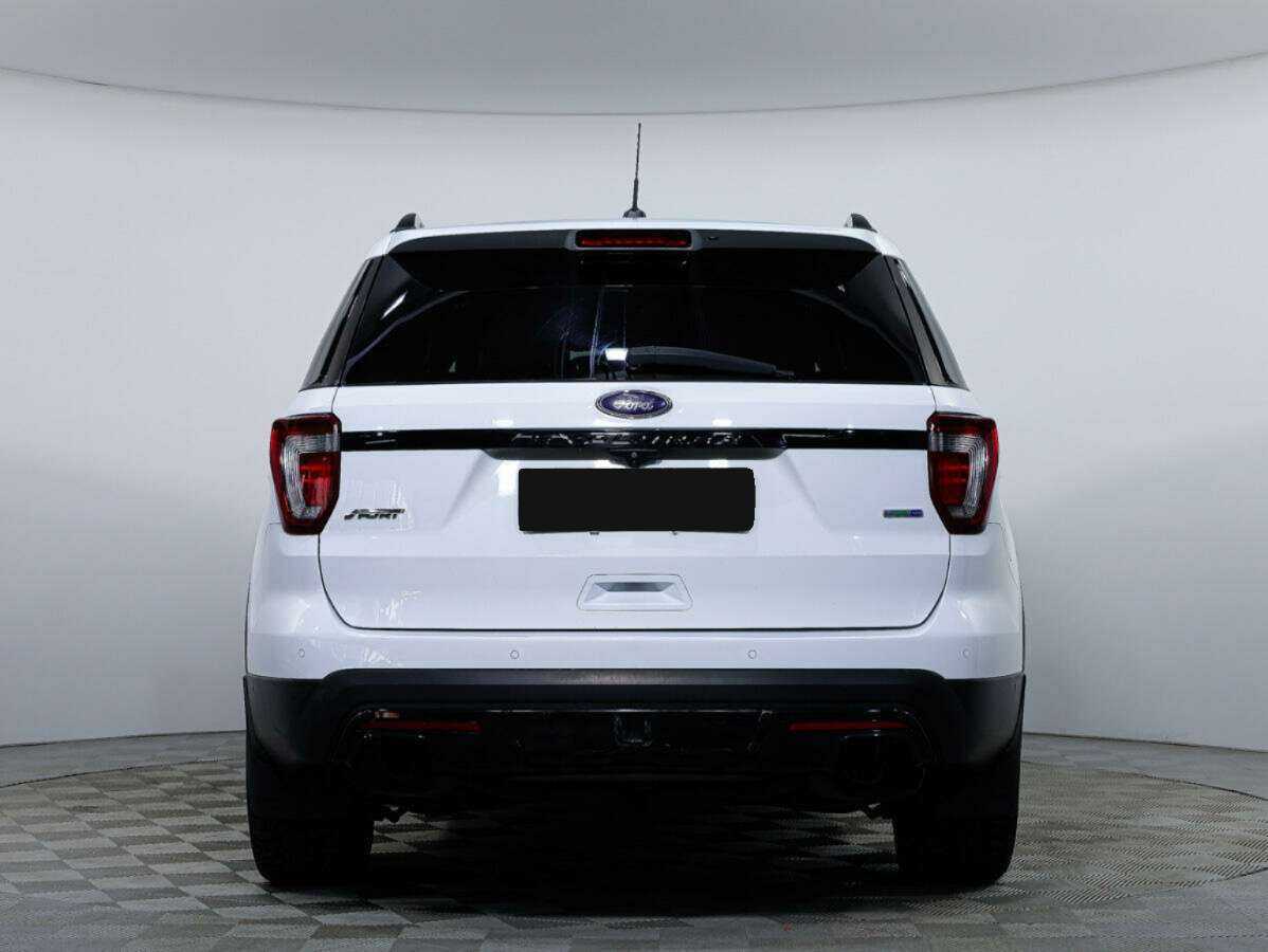 Купить Ford Explorer с пробегом. Фото: #5