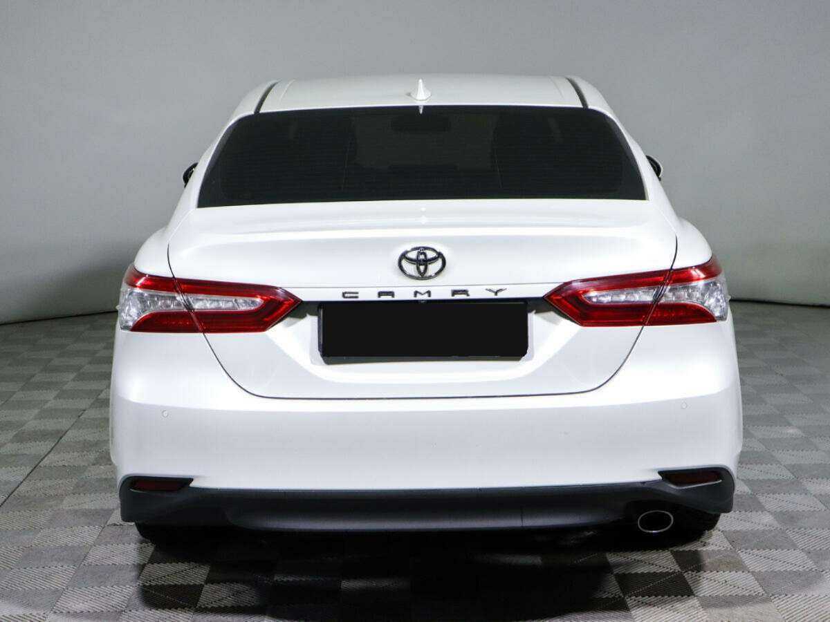 Купить Toyota Camry с пробегом. Фото: #4