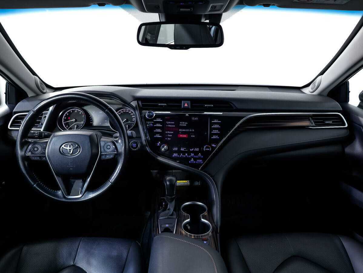 Купить Toyota Camry с пробегом. Фото: #10