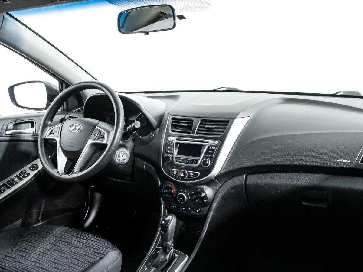 Купить Hyundai Solaris с пробегом. Фото: #8