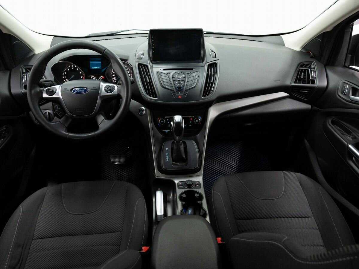 Купить Ford Kuga с пробегом. Фото: #13