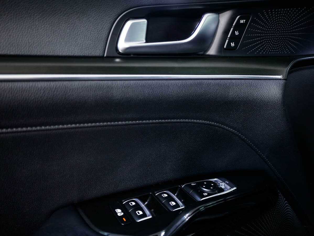 Купить Kia K5 с пробегом. Фото: #13