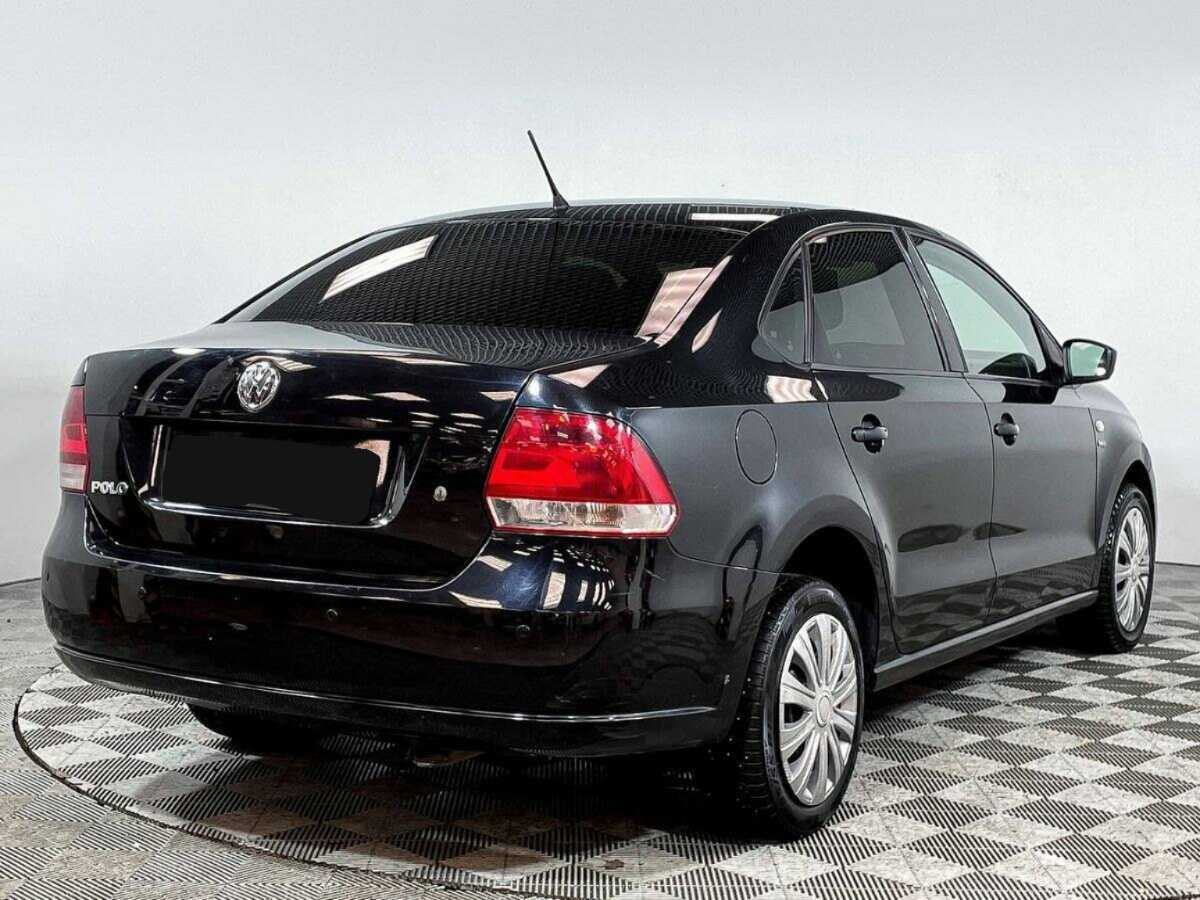 Купить Volkswagen Polo с пробегом. Фото: #4