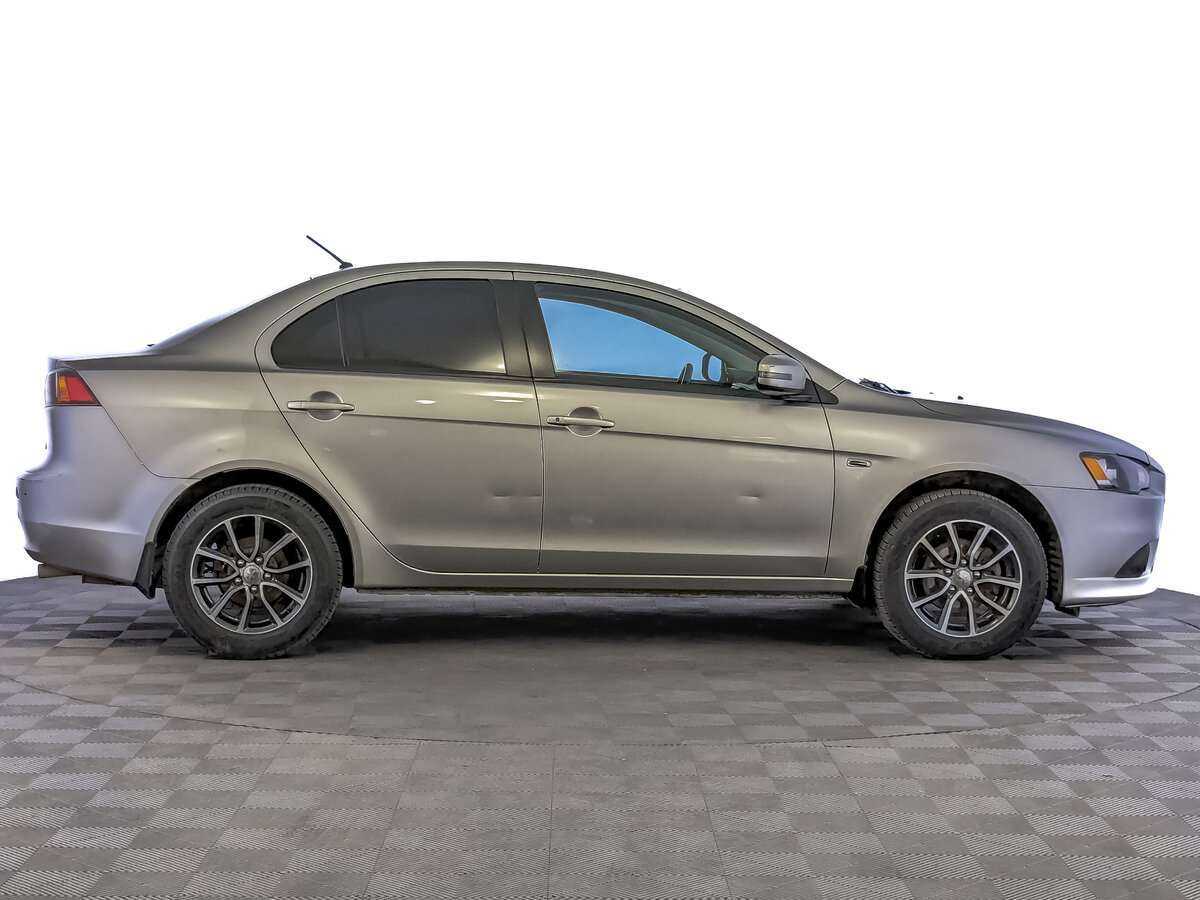 Купить Mitsubishi Lancer с пробегом. Фото: #3