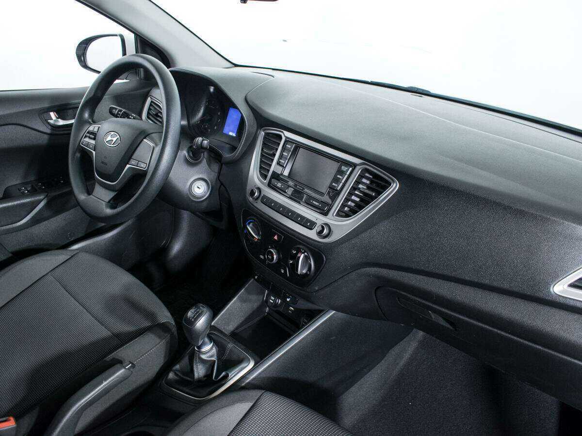 Купить Hyundai Solaris с пробегом. Фото: #8