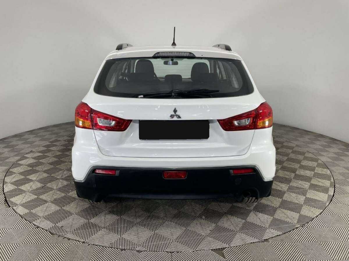 Купить Mitsubishi ASX с пробегом. Фото: #2