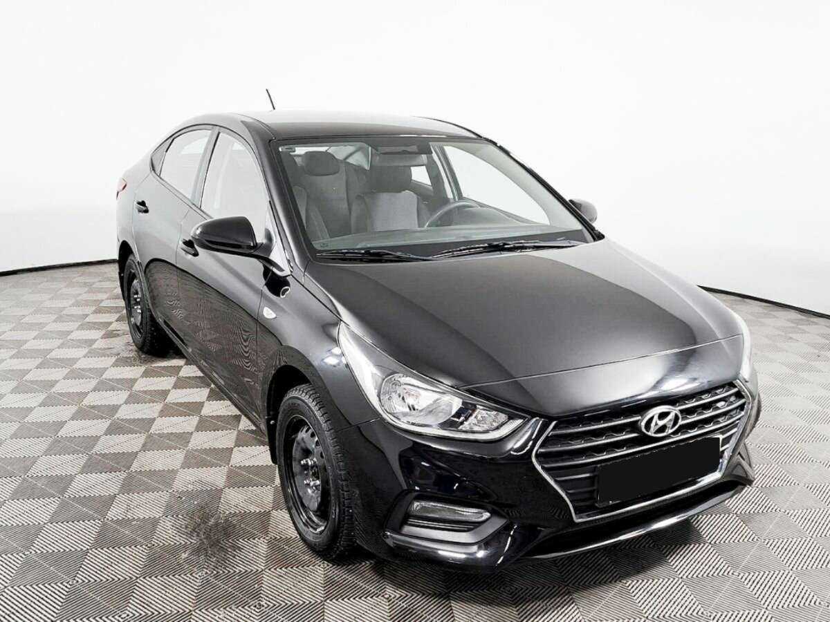 Купить Hyundai Solaris с пробегом. Фото: #2