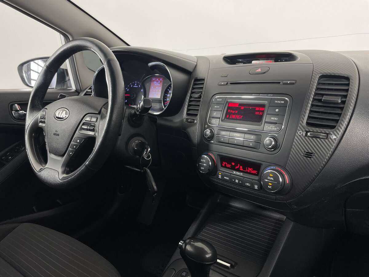Купить Kia Cerato с пробегом. Фото: #10
