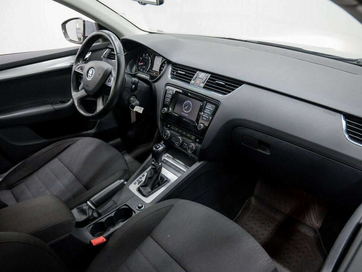 Купить Skoda Octavia с пробегом. Фото: #7