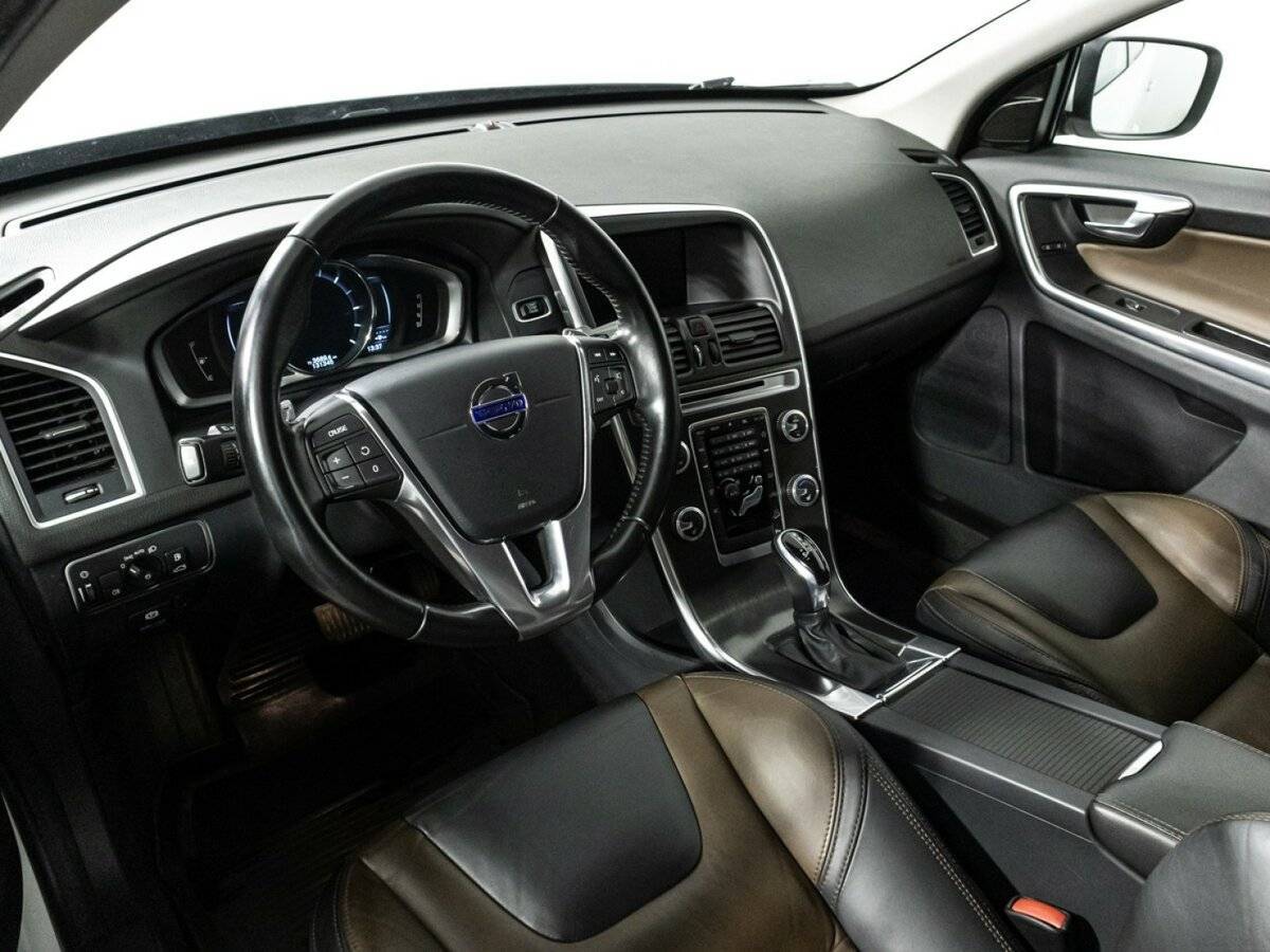 Купить Volvo XC60 с пробегом. Фото: #11