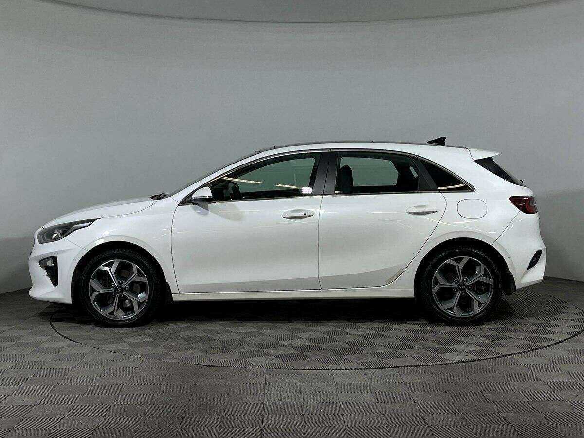 Купить Kia Ceed с пробегом. Фото: #7