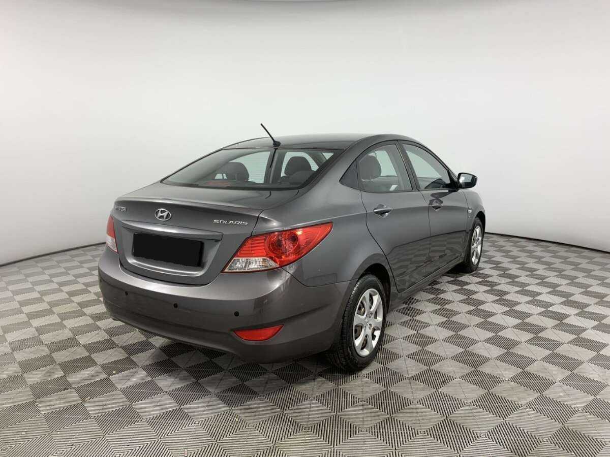 Купить Hyundai Solaris с пробегом. Фото: #4
