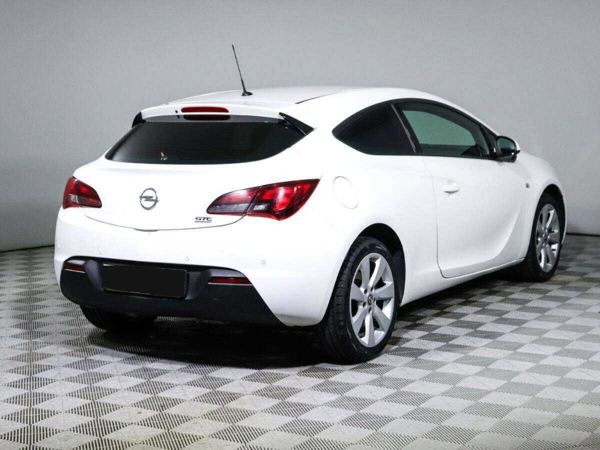 Купить Opel Astra с пробегом. Фото: #4