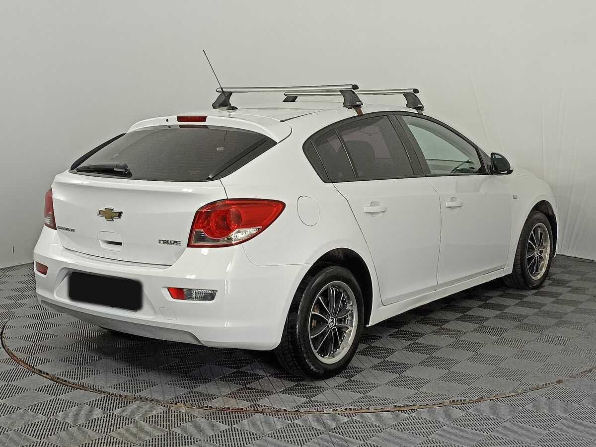 Купить Chevrolet Cruze с пробегом. Фото: #4