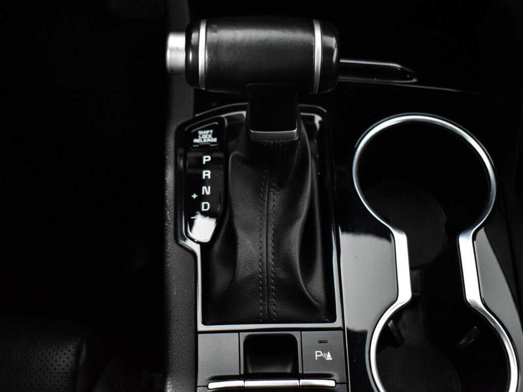 Купить Kia K5 с пробегом. Фото: #10