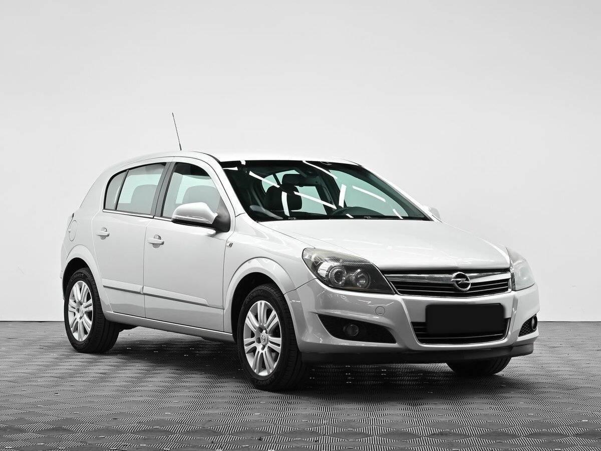 Купить Opel Astra с пробегом. Фото: #1
