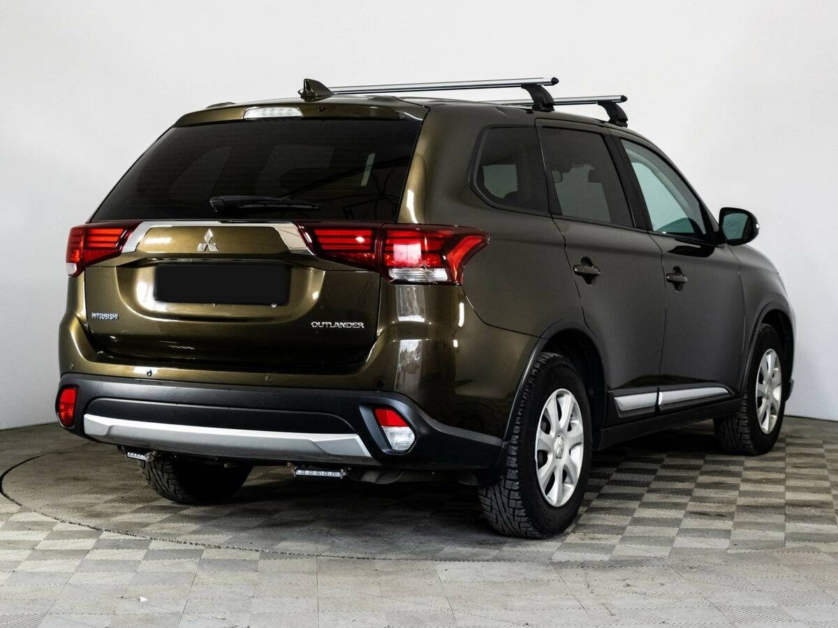 Купить Mitsubishi Outlander с пробегом. Фото: #4