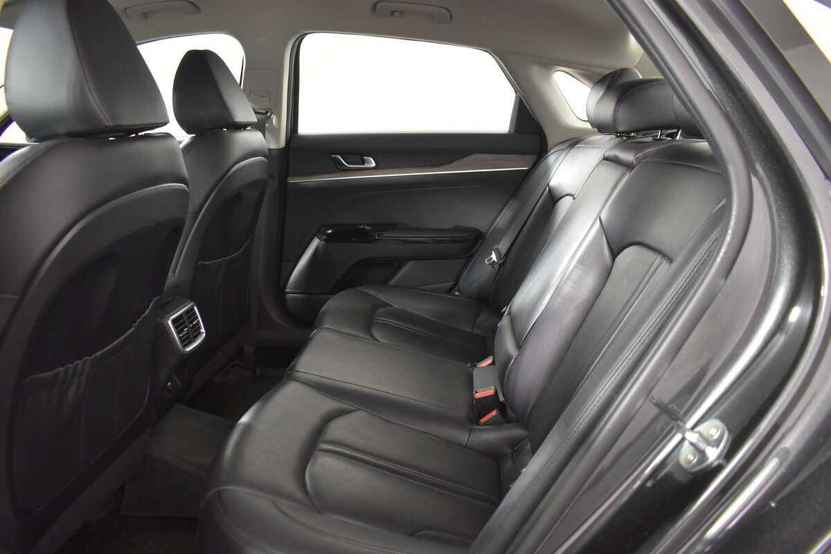 Купить Kia K5 с пробегом. Фото: #6