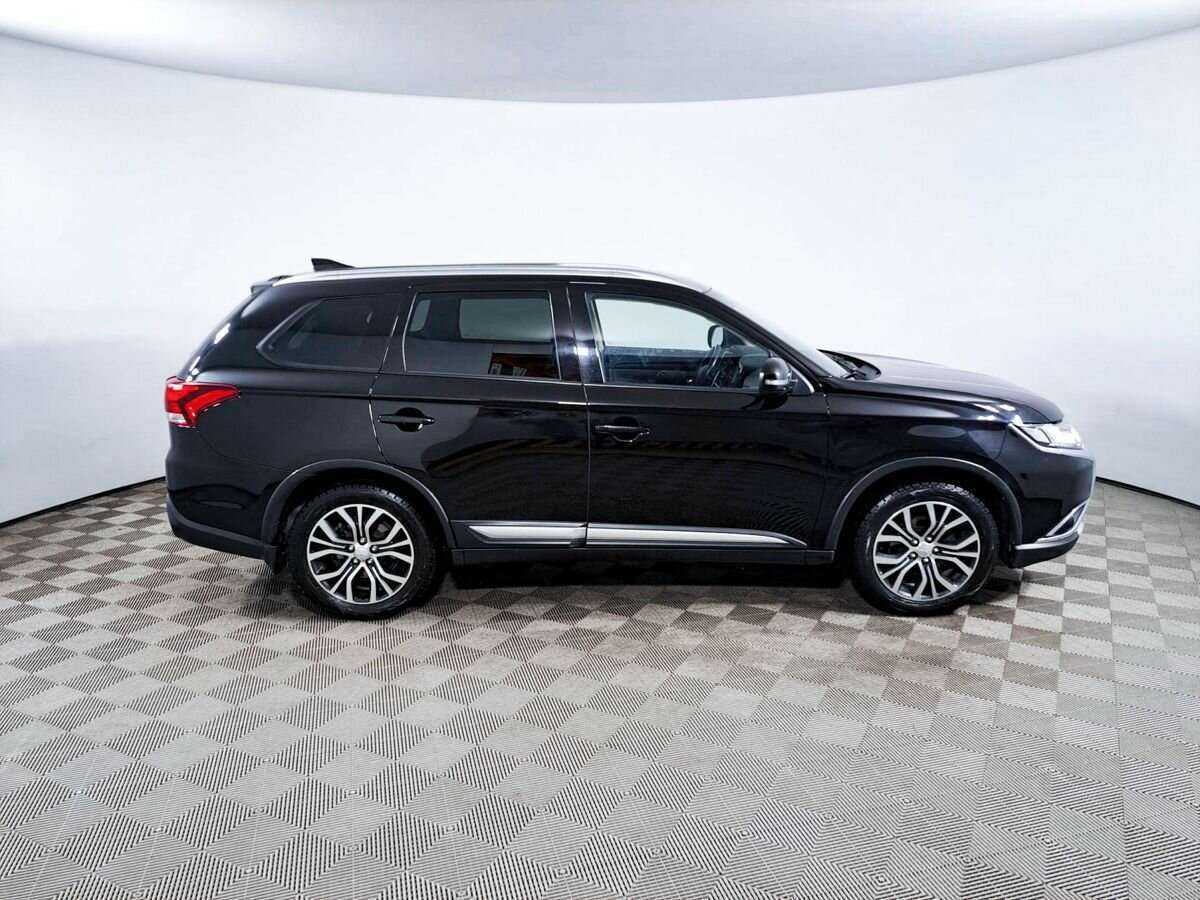 Купить Mitsubishi Outlander с пробегом. Фото: #3