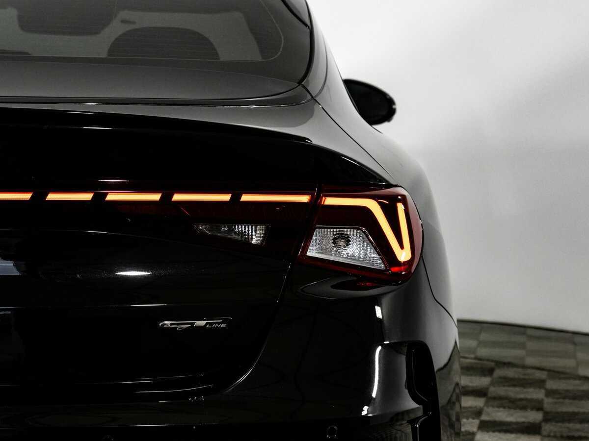 Купить Kia K5 с пробегом. Фото: #7