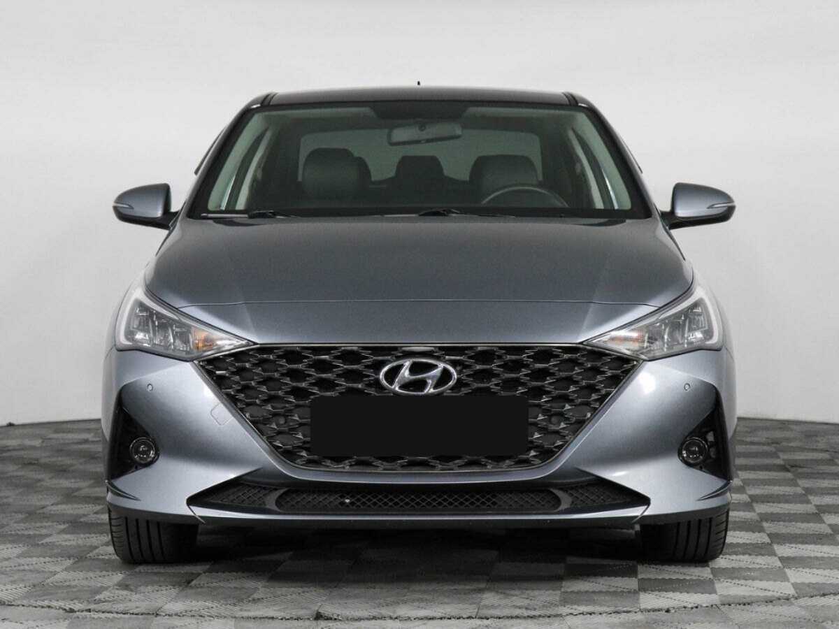 Купить Hyundai Solaris с пробегом. Фото: #1